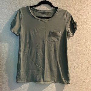 American Eagle favorite T